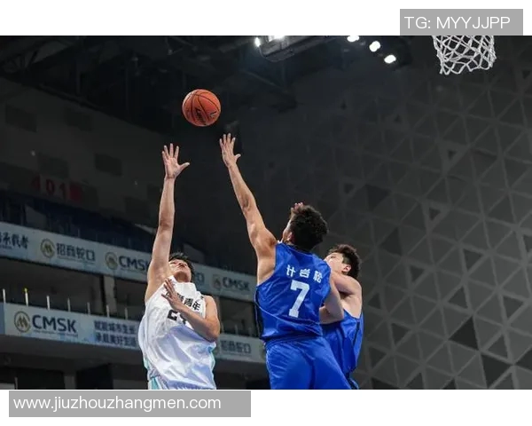 广州篮球队在篮球团队协作排行榜中荣获第七名展现出强大团队精神与默契配合