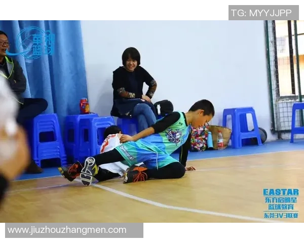 深度对话：刘芳如何在篮球世界中追寻梦想与成长的故事